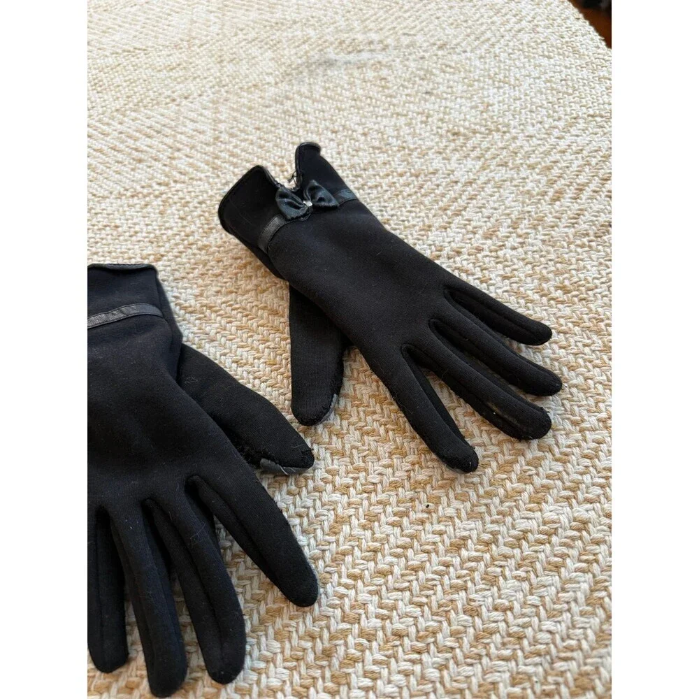 Black Touchscreen Gloves with Bow Detail